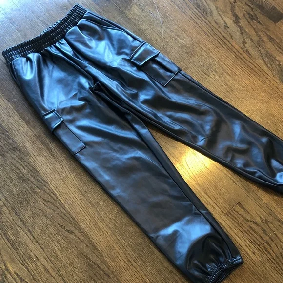 rue21 Faux Leather Stretch Baggy Wide Leg Pants with Pockets - Picture 4 of 7